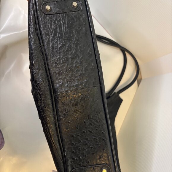 Veari Ostrich Shoulder bag - Picture 3 of 5